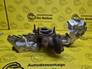 Used Exhaust manifold Renault Master IV (FV) 2.3 dCi 125 16V FWD Price € 150,00 Margin scheme offered by de Nollen autorecycling