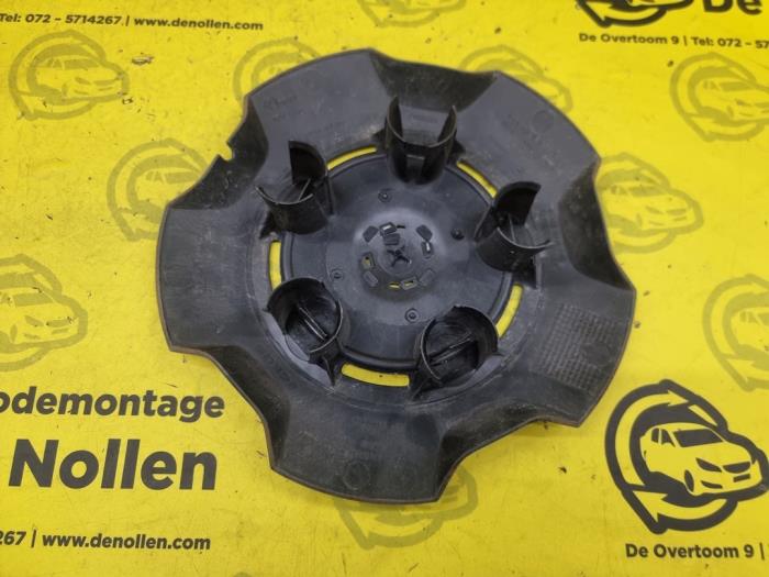 Wheel cover (spare) from a Renault Master IV (FV) 2.3 dCi 125 16V FWD 2019