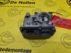 Used Throttle body Renault Clio III (BR/CR) 1.2 16V 65 Price € 50,00 Margin scheme offered by de Nollen autorecycling