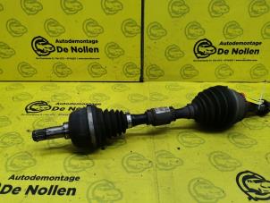 Begagnade Drivaxel, vänster fram Volvo V40 (VW) 2.0 16V T4 Pris € 75,00 Marginaltabell erbjuds av de Nollen autorecycling
