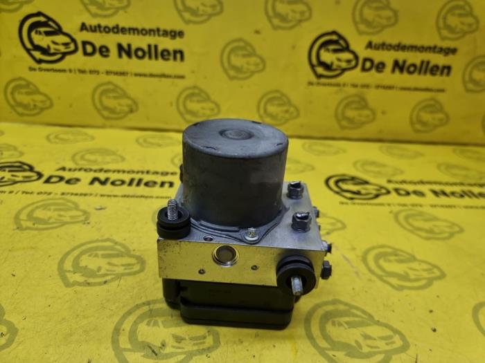 Begagnade ABS-pump Peugeot Boxer (U9) 2.0 BlueHDi 110 Pris € 214,00 Marginaltabell erbjuds av autodemontage denollen
