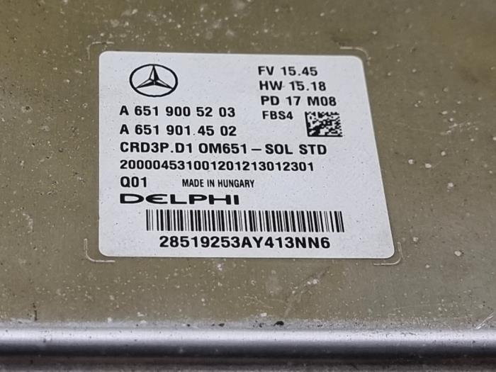Ignition lock + computer from a Mercedes-Benz C (W205) C-200d 2.2 16V 2018
