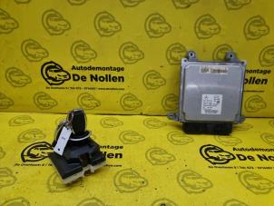 Ignition lock + computer from a Mercedes-Benz C (W205) C-200d 2.2 16V 2018
