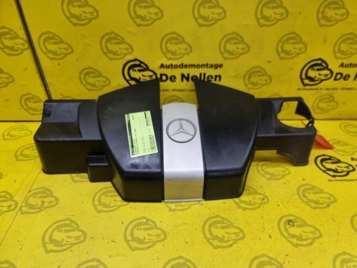 Used Engine cover Mercedes S (W220) 3.2 S-320 18V Price € 35,00 Margin scheme offered by autodemontage denollen