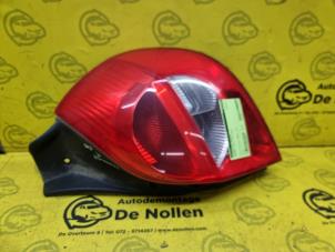 Used Taillight, right Renault Clio III (BR/CR) 1.4 16V Price € 30,00 Margin scheme offered by de Nollen autorecycling