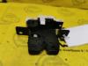 Tailgate lock mechanism from a Renault Clio III (BR/CR), 2005 / 2014 1.4 16V, Hatchback, Petrol, 1.390cc, 72kW (98pk), FWD, K4J780, 2005-06 / 2012-12, BR0A; BR1A; CR0A; CR1A; BRCA; CRCA 2005