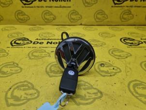 Used Tailgate lock mechanism Volkswagen Bora (1J2) 2.0 Price € 39,95 Margin scheme offered by de Nollen autorecycling