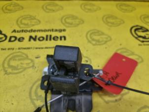 Usagé Mécanique de verrouillage hayon Volkswagen Caddy III (2KA,2KH,2CA,2CH) Prix € 40,00 Règlement à la marge proposé par de Nollen autorecycling