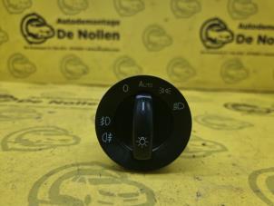 Gebrauchte Licht Schalter Volkswagen Caddy III (2KA,2KH,2CA,2CH) Preis € 10,00 Margenregelung angeboten von de Nollen autorecycling