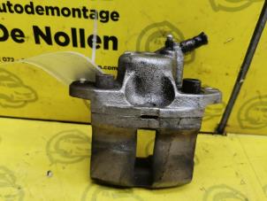 Used Front brake calliper, left Renault Twingo (C06) 1.2 Price € 30,00 Margin scheme offered by de Nollen autorecycling