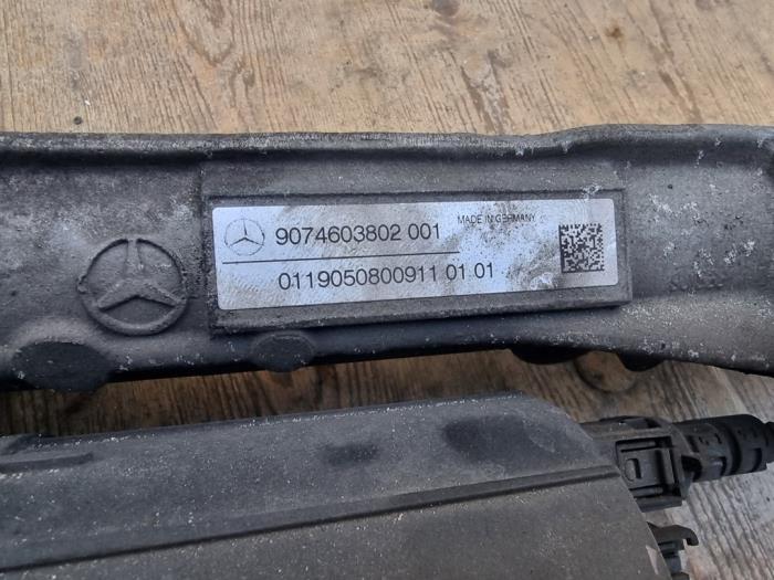 Boîtier de direction assistée d'un Mercedes-Benz Sprinter 3,5t (907.6/910.6) 319 CDI 3.0 V6 24V RWD 2019
