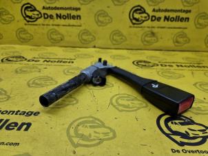Usagé Tendeur de ceinture droit Opel Corsa D 1.0 Prix € 40,00 Règlement à la marge proposé par de Nollen autorecycling