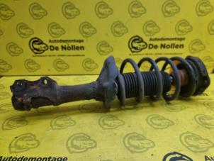 Used Front shock absorber rod, left Volkswagen Polo III (6N2) 1.4 16V 75 Price € 30,00 Margin scheme offered by de Nollen autorecycling