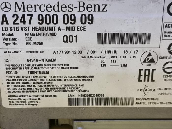 Regeleinheit Multi Media van een Mercedes-Benz Sprinter 3,5t (907.6/910.6) 319 CDI 3.0 V6 24V RWD 2019