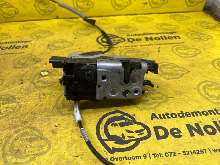 Rear door mechanism 4door, right Peugeot 2008 1.6 eHDi FAP 9688080980