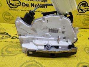 Usagé Serrure portière mécanique 2portes droite Seat Ibiza IV SC (6J1) 1.2 TSI 16V Prix € 29,99 Règlement à la marge proposé par de Nollen autorecycling