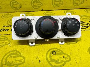 Usados Panel de control de calefacción Renault Master IV (EV/HV/UV/VA/VB/VD/VF/VG/VJ) 2.3 dCi 145 16V FWD Precio € 39,50 Norma de margen ofrecido por de Nollen autorecycling