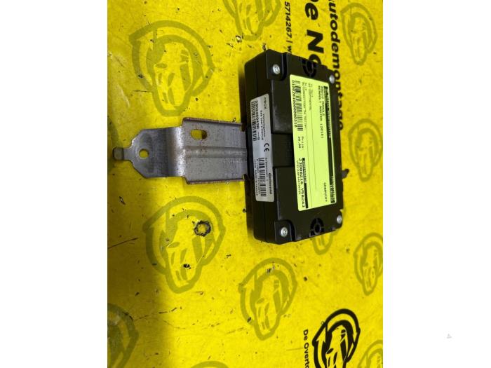 Używane Modul radiowy Renault Master III (EV/HV/UV/VA/VB/VD/VF/VG/VJ) 2.3 dCi 145 16V FWD Cena € 35,00 Procedura marży oferowane przez autodemontage denollen