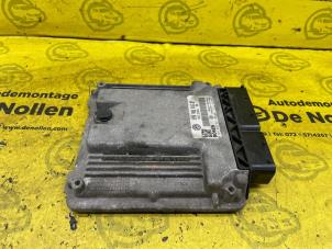Engine management computer from a Volkswagen Touareg (7LA/7L6) 2.5 TDI R5 2006