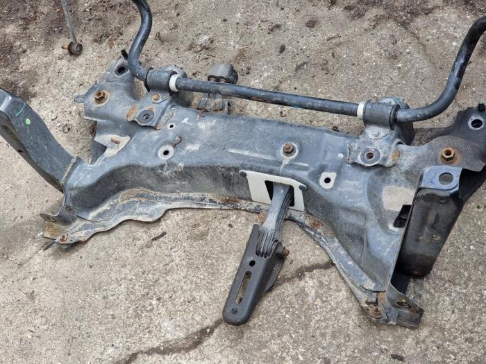 Begagnade Underram Suzuki Vitara (LY/MY) 1.6 16V VVT AllGrip Pris på förfrågan erbjuds av autodemontage denollen