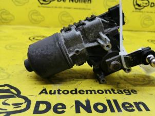 Usagé Moteur essuie-glace avant Renault Twingo II (CN) 1.2 16V Prix € 49,99 Règlement à la marge proposé par de Nollen autorecycling