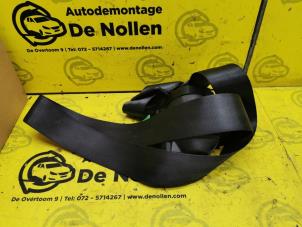 Used Front seatbelt, right Renault Master III (FD/HD) 2.2 dCi 16V Price € 75,00 Margin scheme offered by de Nollen autorecycling