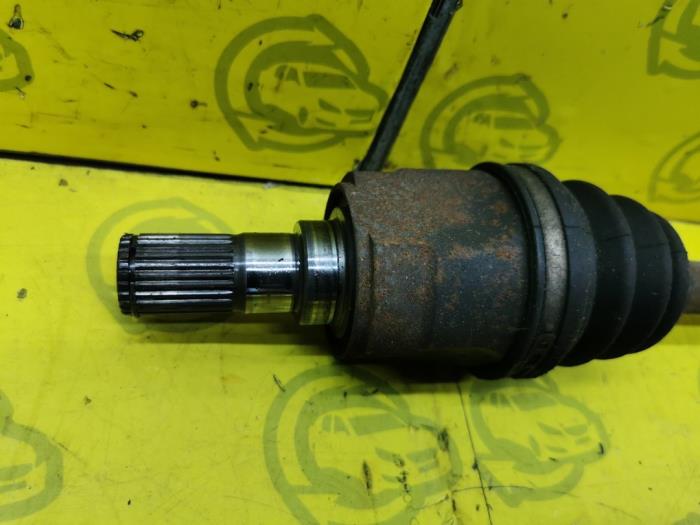 Front drive shaft, right from a Kia Picanto (BA) 1.0 12V 2009