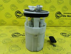 Używane Elektryczna pompa paliwa Kia Picanto (BA) 1.0 12V Cena € 60,00 Procedura marży oferowane przez de Nollen autorecycling
