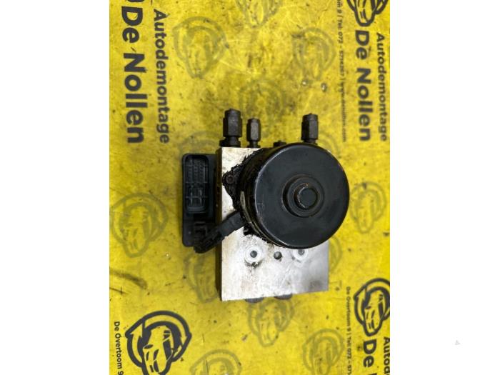 Used ABS pump Jaguar S-type (X200) 3.0 V6 24V Price € 57,00 Margin scheme offered by autodemontage denollen