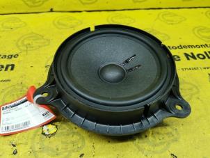Used Speaker Renault Twingo III (AH) ZE R80 Price on request offered by de Nollen autorecycling