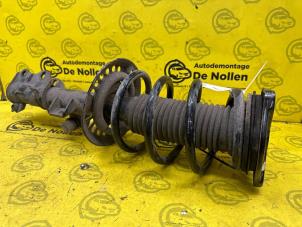 Used Front shock absorber rod, right Mercedes Vito (639.6) 3.2 122 V6 18V Price on request offered by de Nollen autorecycling