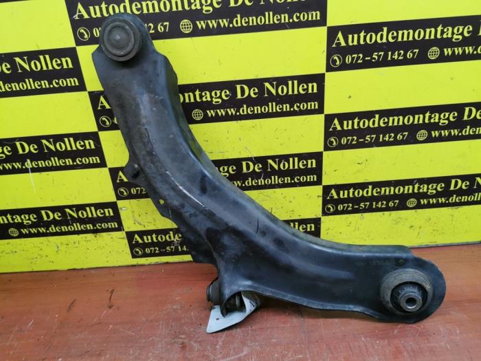 Front wishbone, left from a Renault Scénic II (JM) 1.9 dCi 130 2006