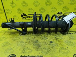 Used Front shock absorber, right Volkswagen Transporter T6 2.0 TDI DRF Price € 151,25 Inclusive VAT offered by de Nollen autorecycling