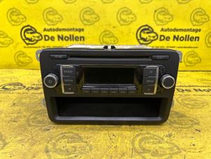Gebrauchte Radio CD Spieler Volkswagen Polo V (6R) 1.2 12V BlueMotion Technology Preis € 15,00 Margenregelung angeboten von de Nollen autorecycling