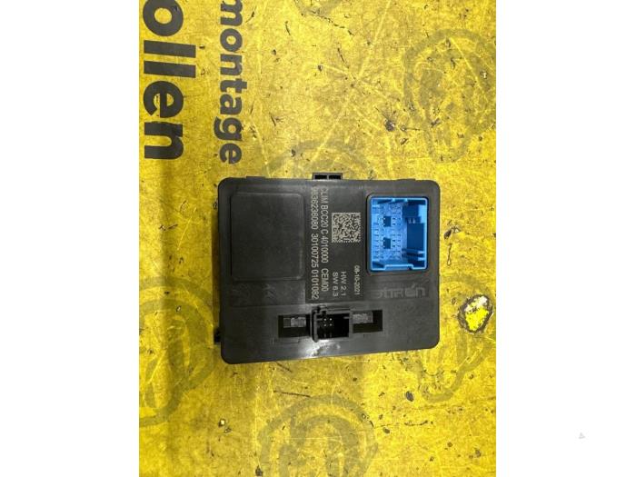 Używane Modul (rózne) Opel Corsa F (UB/UH/UP) 1.2 Turbo 12V 100 Cena € 55,00 Procedura marży oferowane przez autodemontage denollen