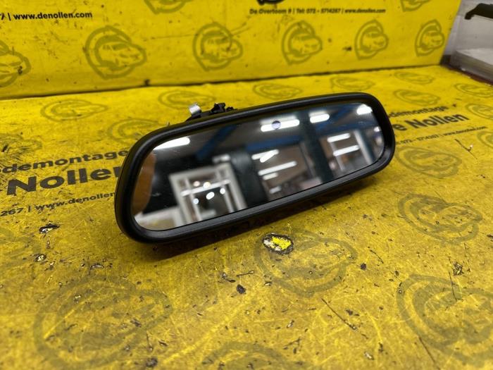 Rear view mirror from a Opel Corsa F (UB/UH/UP) 1.2 Turbo 12V 100 2022