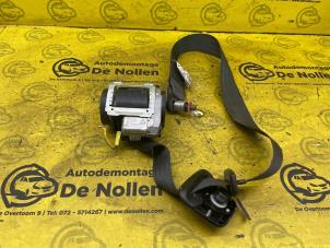 Used Front seatbelt, right Ssang Yong Rexton 2.7 Xdi RX270 XVT 16V Price € 99,00 Margin scheme offered by de Nollen autorecycling