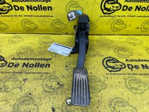 Used Accelerator pedal Ssang Yong Rexton 2.7 Xdi RX270 XVT 16V Price on request offered by de Nollen autorecycling