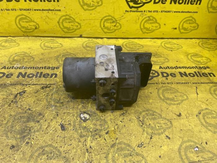Begagnade ABS-pump Rover 75 1.8 16V Classic Pris € 57,00 Marginaltabell erbjuds av autodemontage denollen