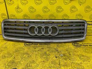 Used Grille Audi A4 Cabriolet (B6) 3.0 V6 30V Price € 29,99 Margin scheme offered by de Nollen autorecycling