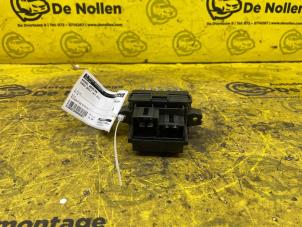 Used Heater resistor Iveco New Daily IV 29L10V Price € 15,00 Margin scheme offered by de Nollen autorecycling