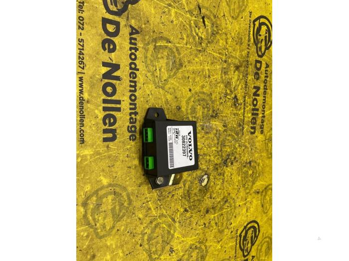 Usagé Module (divers) Volvo V40 (VW) 1.9 16V T4 Prix € 15,00 Règlement à la marge proposé par autodemontage denollen
