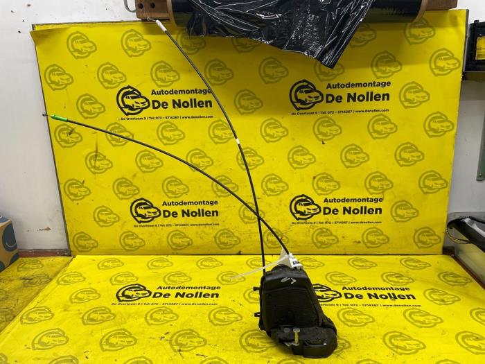 Rear door lock mechanism 4door, left Toyota Prius 1.5 16V GETEST