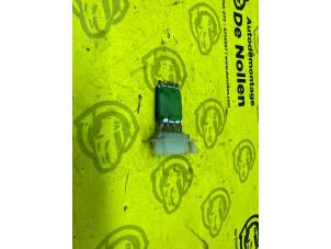 Used Heater resistor Landrover Freelander Hard Top 2.0 di Price € 30,00 Margin scheme offered by de Nollen autorecycling