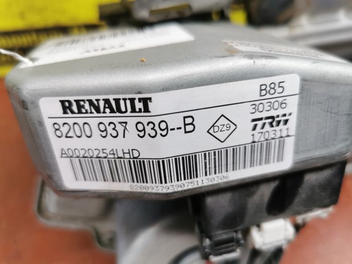 Direction assistée électrique d'un Renault Clio III (BR/CR) 1.5 dCi 75 FAP 2010