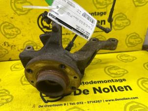 Used Knuckle, front right Renault Clio III (BR/CR) 1.5 dCi 75 FAP Price € 50,00 Margin scheme offered by de Nollen autorecycling