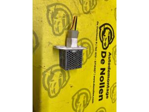 Used Heater resistor Opel Agila (B) 1.2 16V LPG Price € 25,00 Margin scheme offered by de Nollen autorecycling