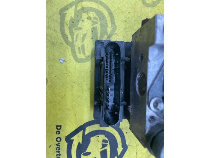 Begagnade ABS-pump Daihatsu Cuore (L251/271/276) 1.0 12V DVVT Pris € 47,00 Marginaltabell erbjuds av autodemontage denollen
