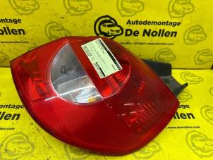 Used Taillight, right Renault Clio III (BR/CR) 1.2 16V 75 Price € 30,00 Margin scheme offered by de Nollen autorecycling
