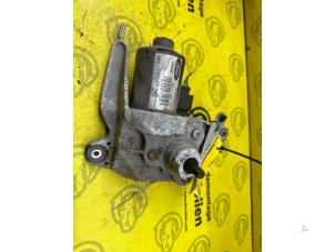 Used Front wiper motor Ford B-Max (JK8) 1.0 EcoBoost 12V 100 Price € 30,00 Margin scheme offered by de Nollen autorecycling